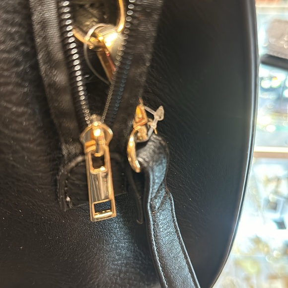 Conceal and carry handbag - Picture 5 of 16